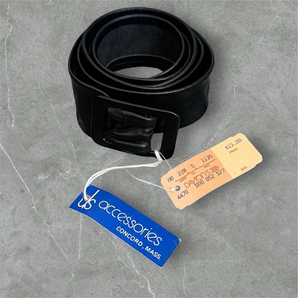 DS Accessories Accessories - NWT 80's Deadstock Dayton's Dep. Store Black Leather Adjustable Belt Women's 1X